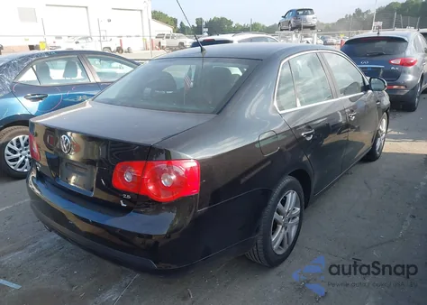 2007 Volkswagen Jetta Wolfsburg Edition из США, поврежденный, VIN 3VWEF71K17M180297
